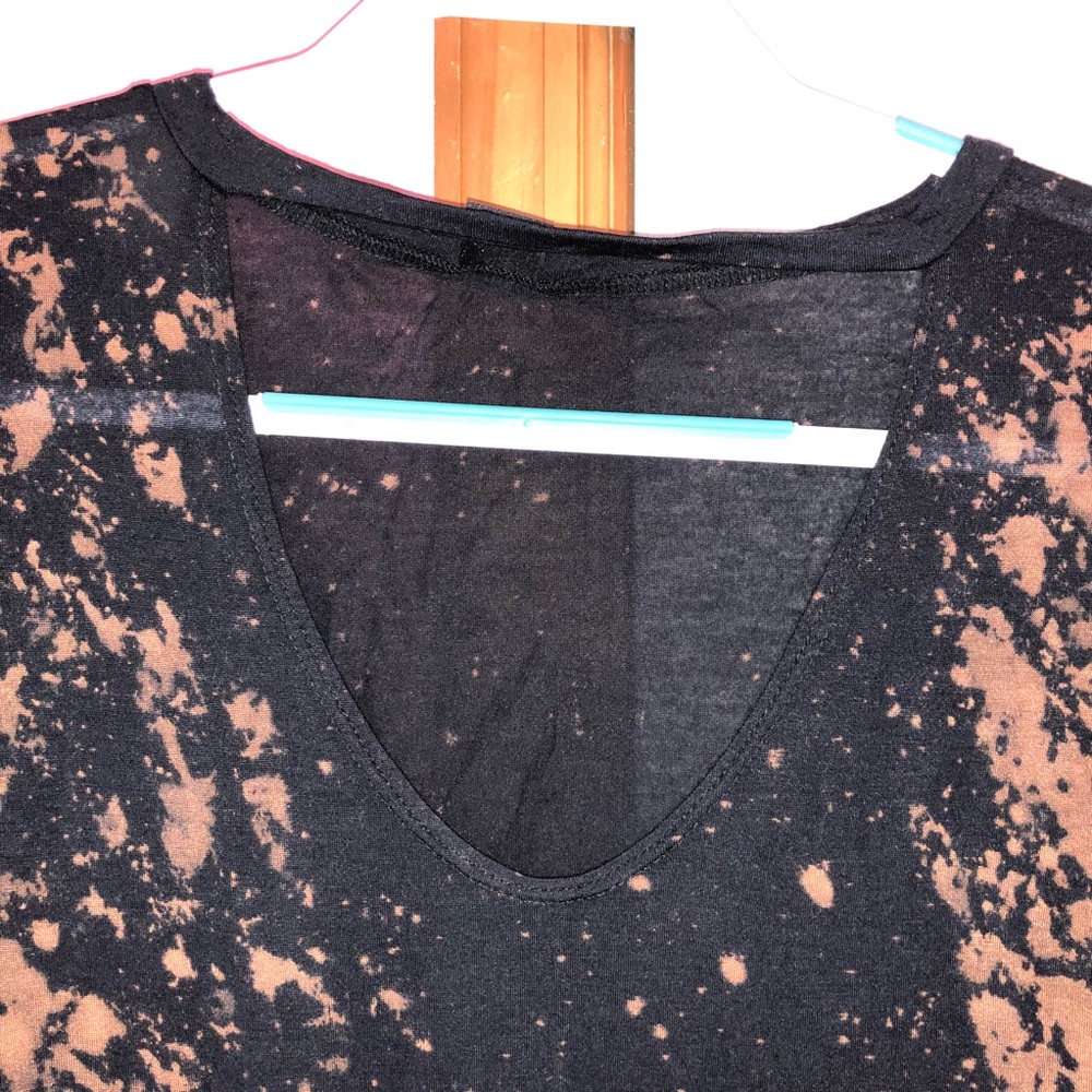 Tie Dye Cut Out Choker Tee - Picture 6 of 7